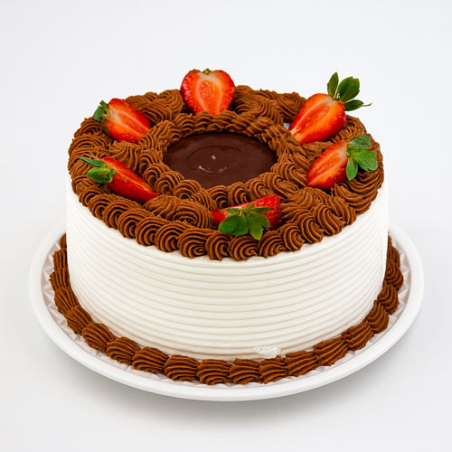 Bolo Ninho com Nutella e Morango